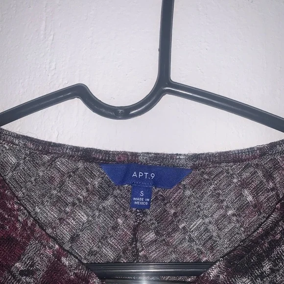 Apt 9 brand dress shirt. Barely used. - Picture 4 of 5
